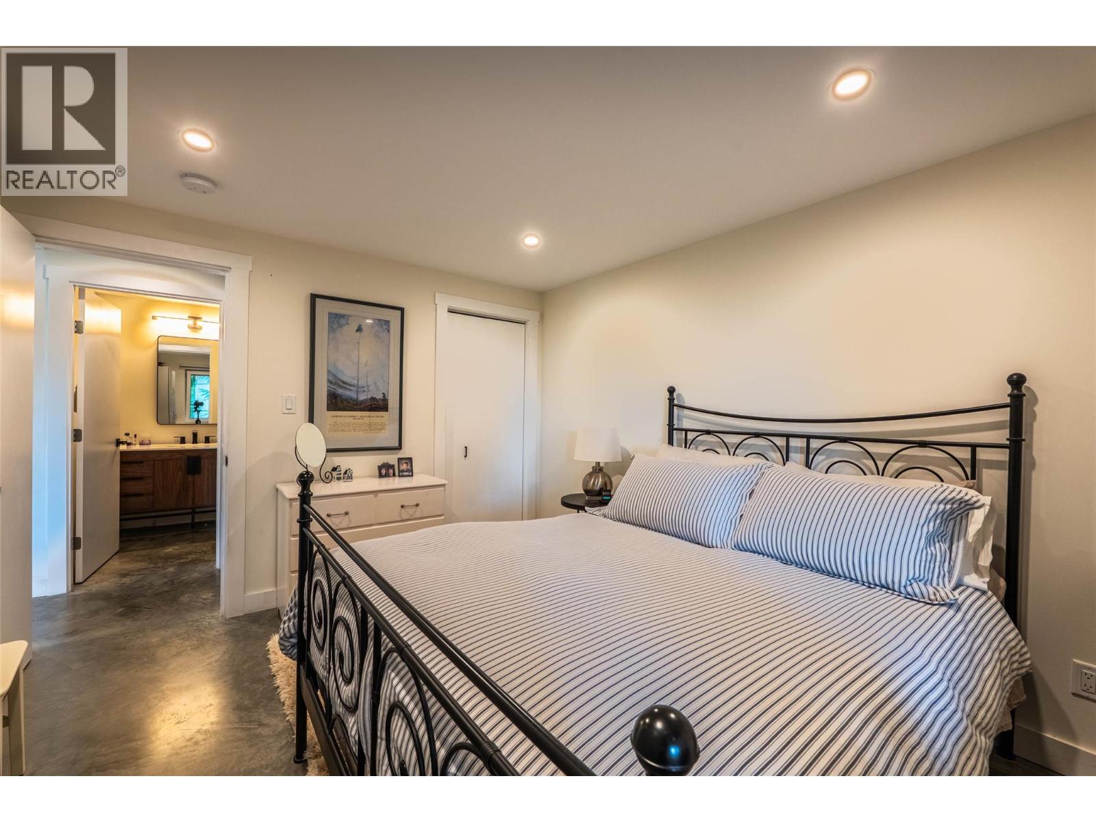 1409 Ash Street, Nelson, British Columbia  V1L 2J3 - Photo 60 - 10400377