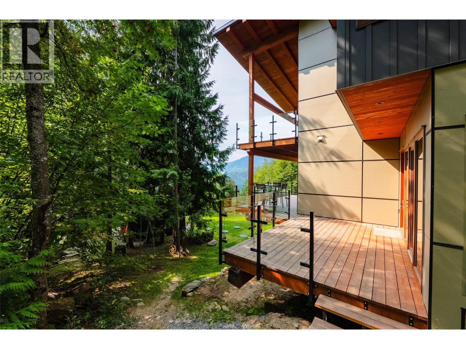 1409 Ash Street, Nelson, British Columbia  V1L 2J3 - Photo 75 - 10400377