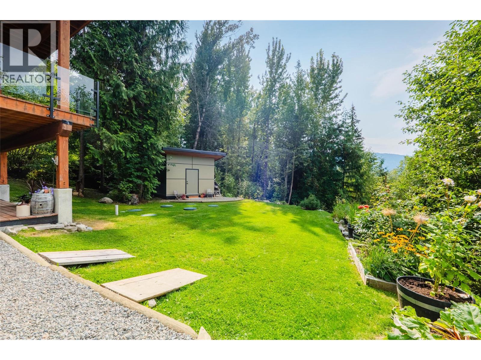1409 Ash Street, Nelson, British Columbia  V1L 2J3 - Photo 85 - 10400377