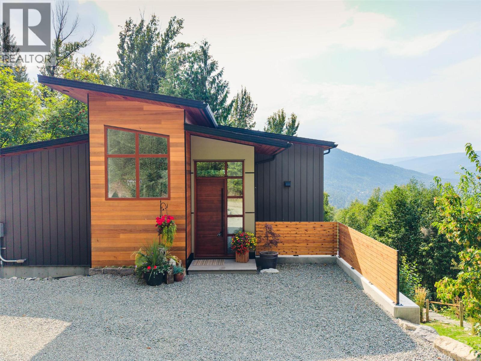 1409 Ash Street, Nelson, British Columbia  V1L 2J3 - Photo 96 - 10400377