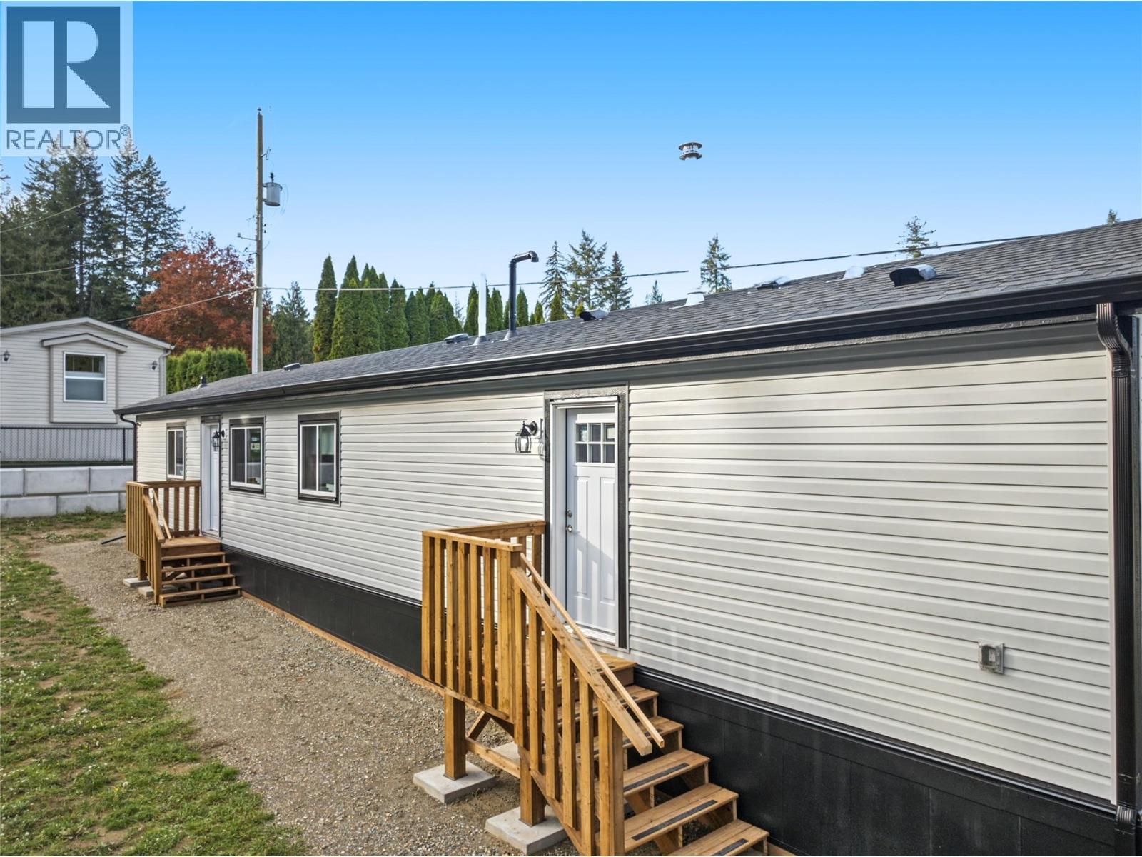 2500 97b Highway Unit# 131, Salmon Arm, British Columbia  V1E 1C2 - Photo 11 - 10400385