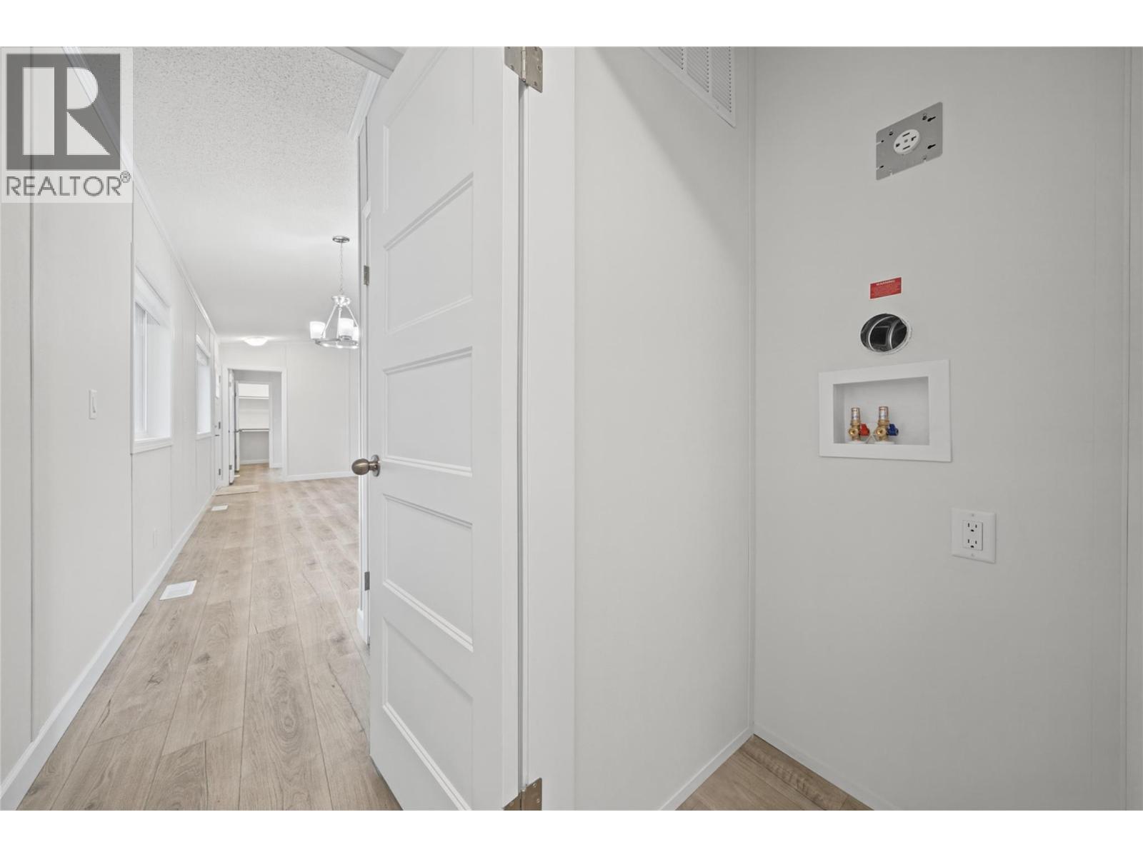 2500 97b Highway Unit# 131, Salmon Arm, British Columbia  V1E 1C2 - Photo 22 - 10400385