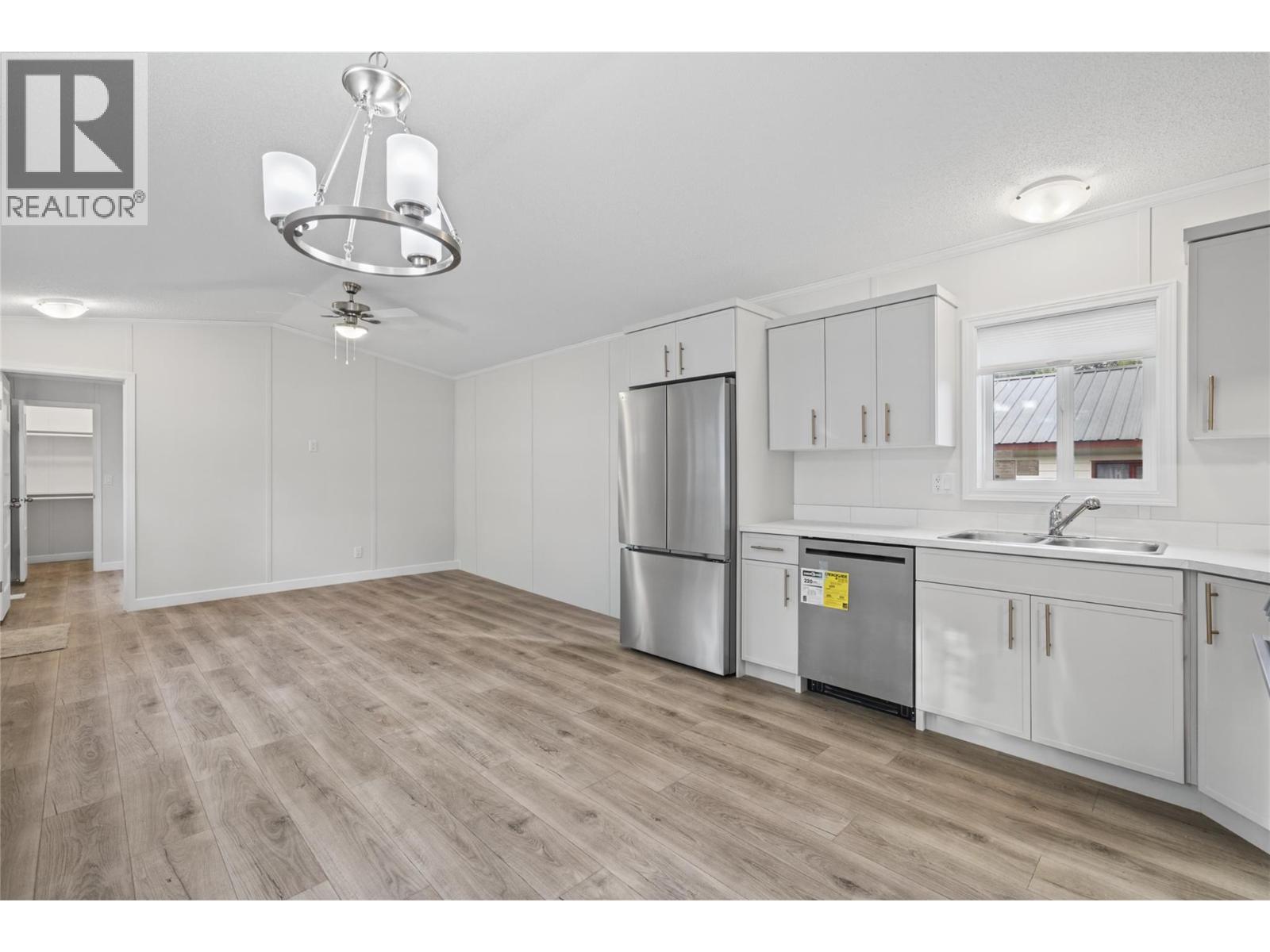 2500 97b Highway Unit# 131, Salmon Arm, British Columbia  V1E 1C2 - Photo 23 - 10400385