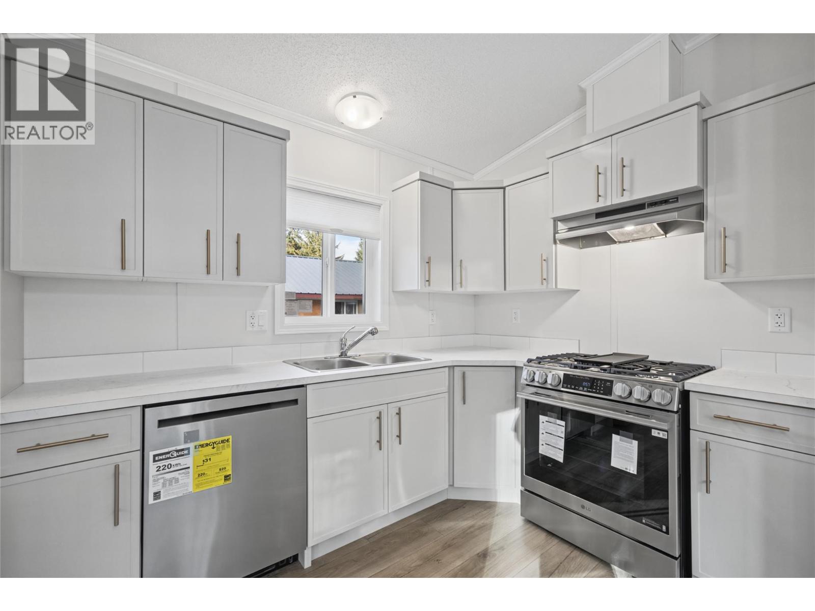 2500 97b Highway Unit# 131, Salmon Arm, British Columbia  V1E 1C2 - Photo 24 - 10400385