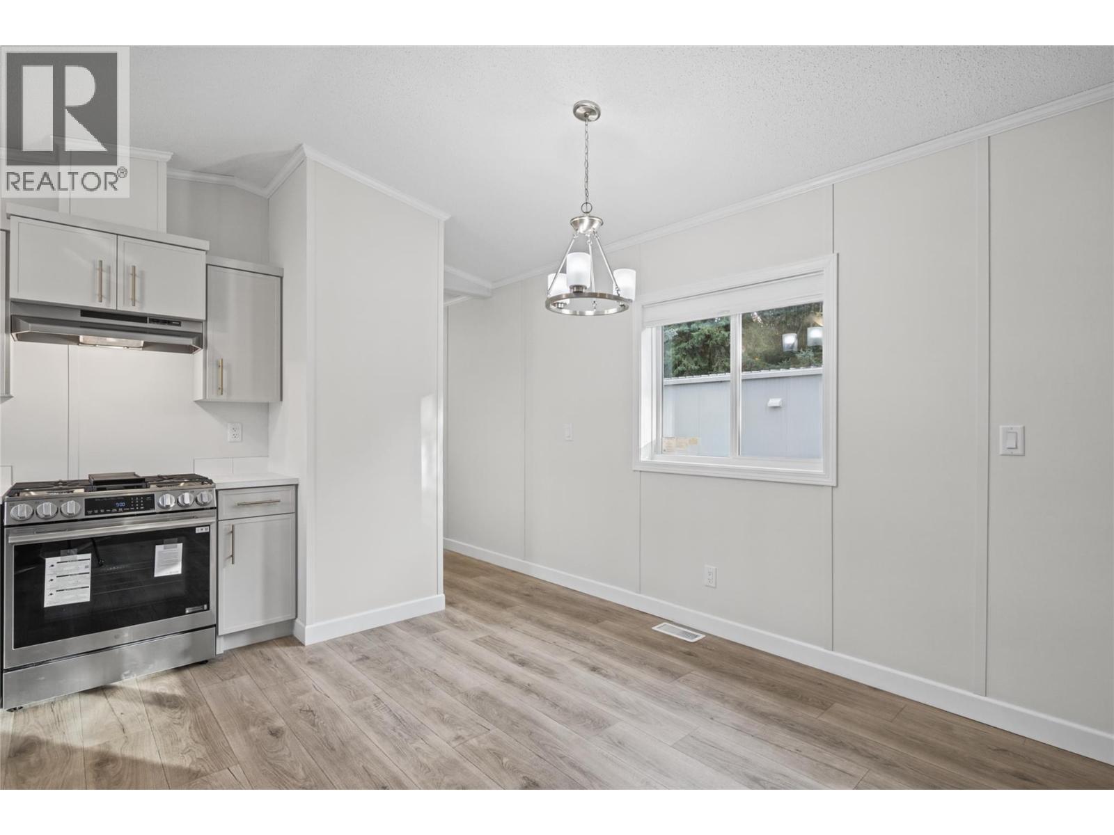 2500 97b Highway Unit# 131, Salmon Arm, British Columbia  V1E 1C2 - Photo 27 - 10400385