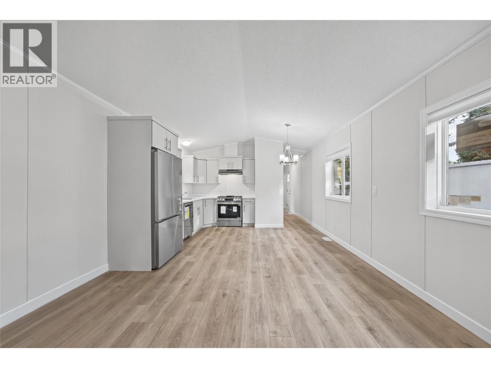 2500 97b Highway Unit# 131, Salmon Arm, British Columbia  V1E 1C2 - Photo 33 - 10400385