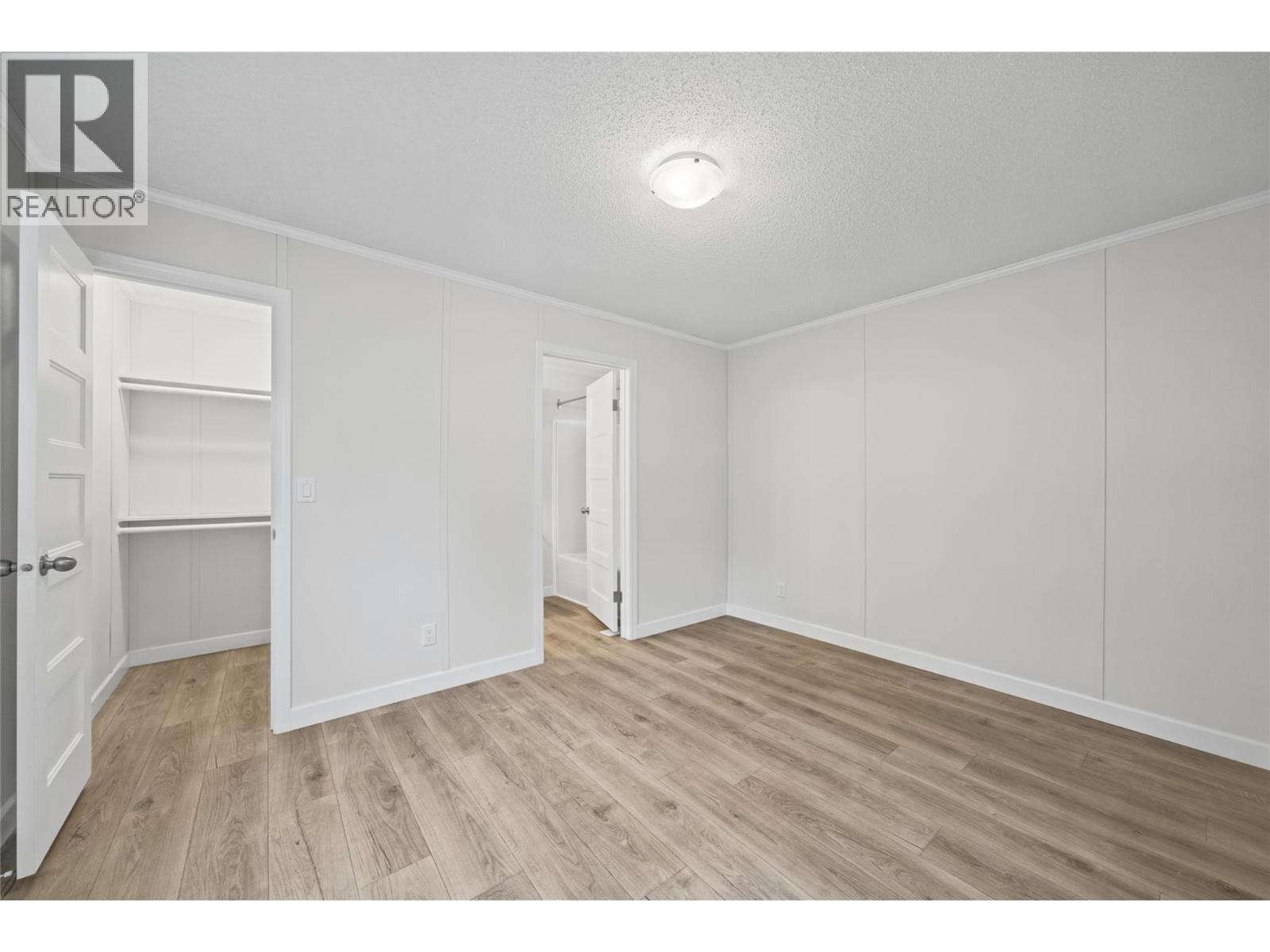 2500 97b Highway Unit# 131, Salmon Arm, British Columbia  V1E 1C2 - Photo 34 - 10400385