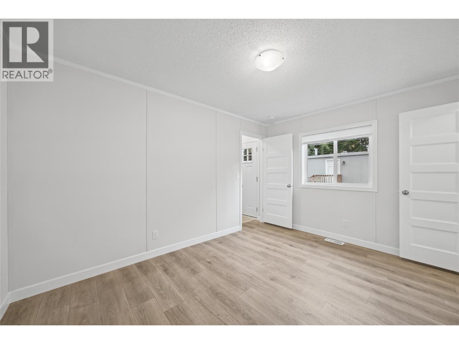 2500 97b Highway Unit# 131, Salmon Arm, British Columbia  V1E 1C2 - Photo 37 - 10400385