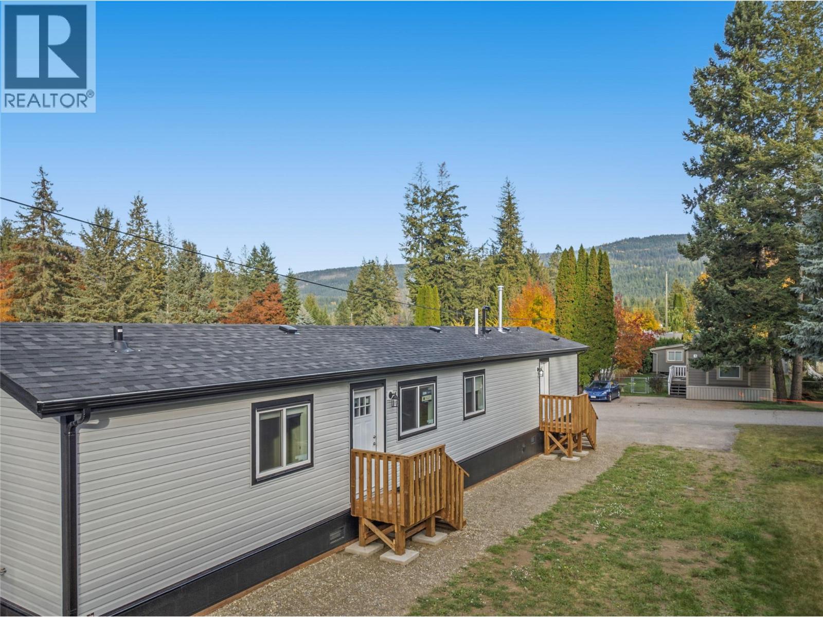 2500 97b Highway Unit# 131, Salmon Arm, British Columbia  V1E 1C2 - Photo 9 - 10400385