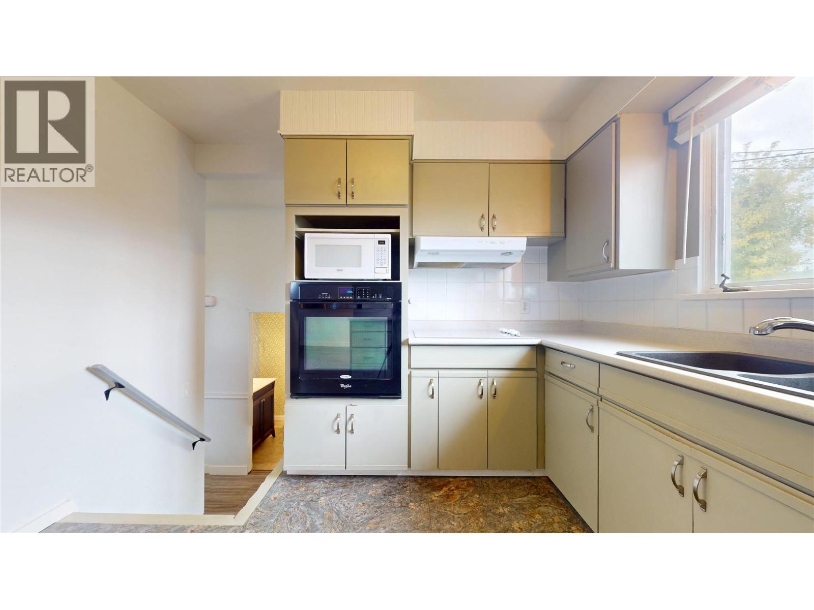 913 9th Street S, Cranbrook, British Columbia  V1C 1R8 - Photo 12 - 10400300
