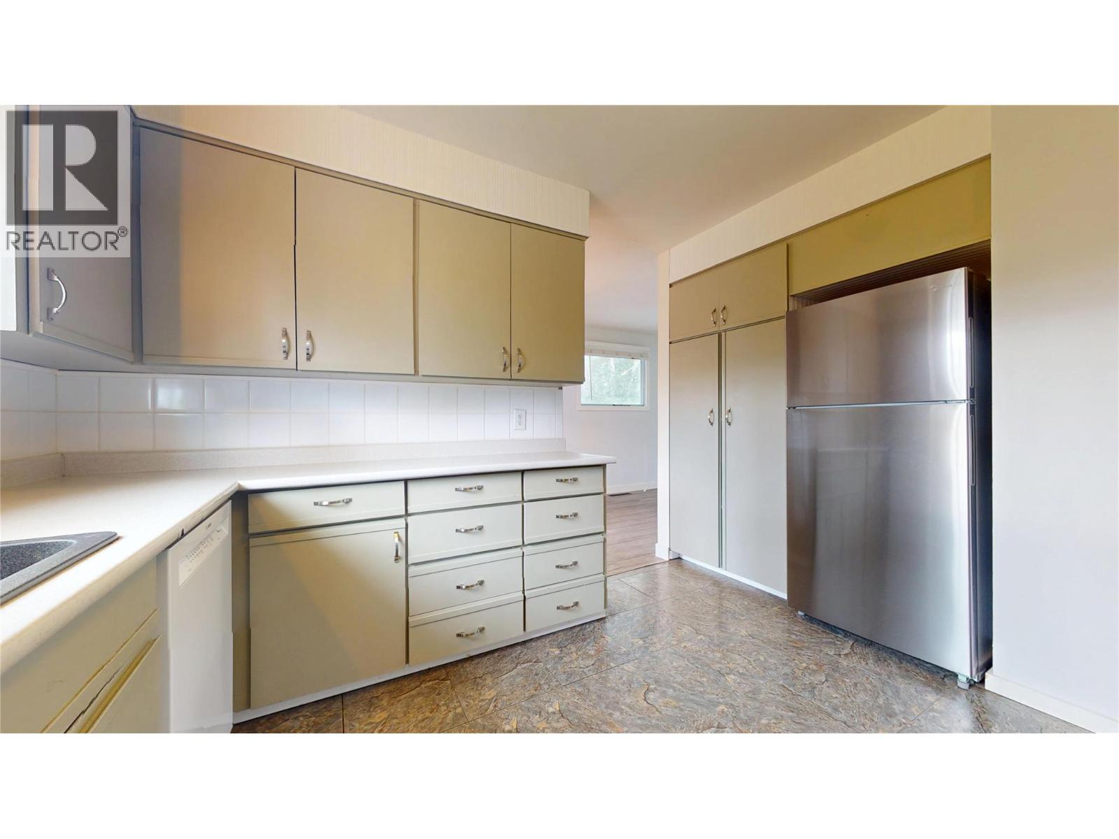 913 9th Street S, Cranbrook, British Columbia  V1C 1R8 - Photo 13 - 10400300