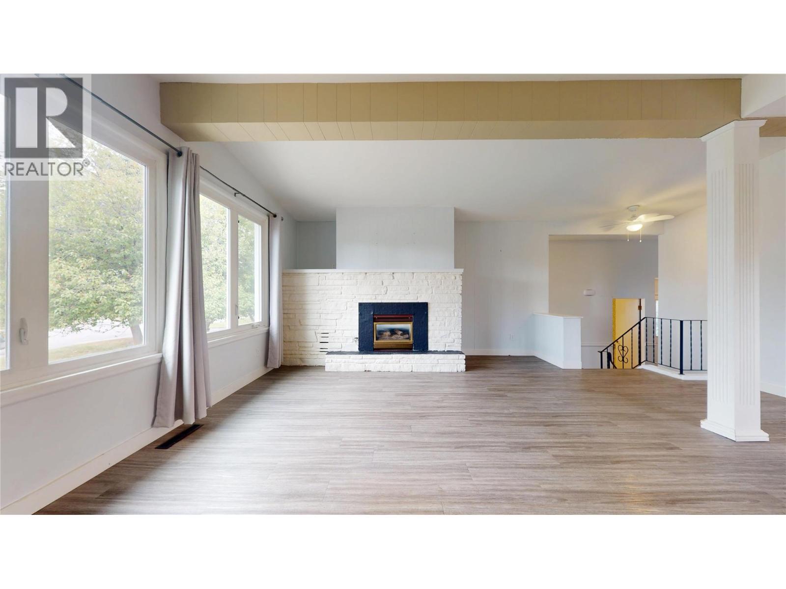 913 9th Street S, Cranbrook, British Columbia  V1C 1R8 - Photo 6 - 10400300