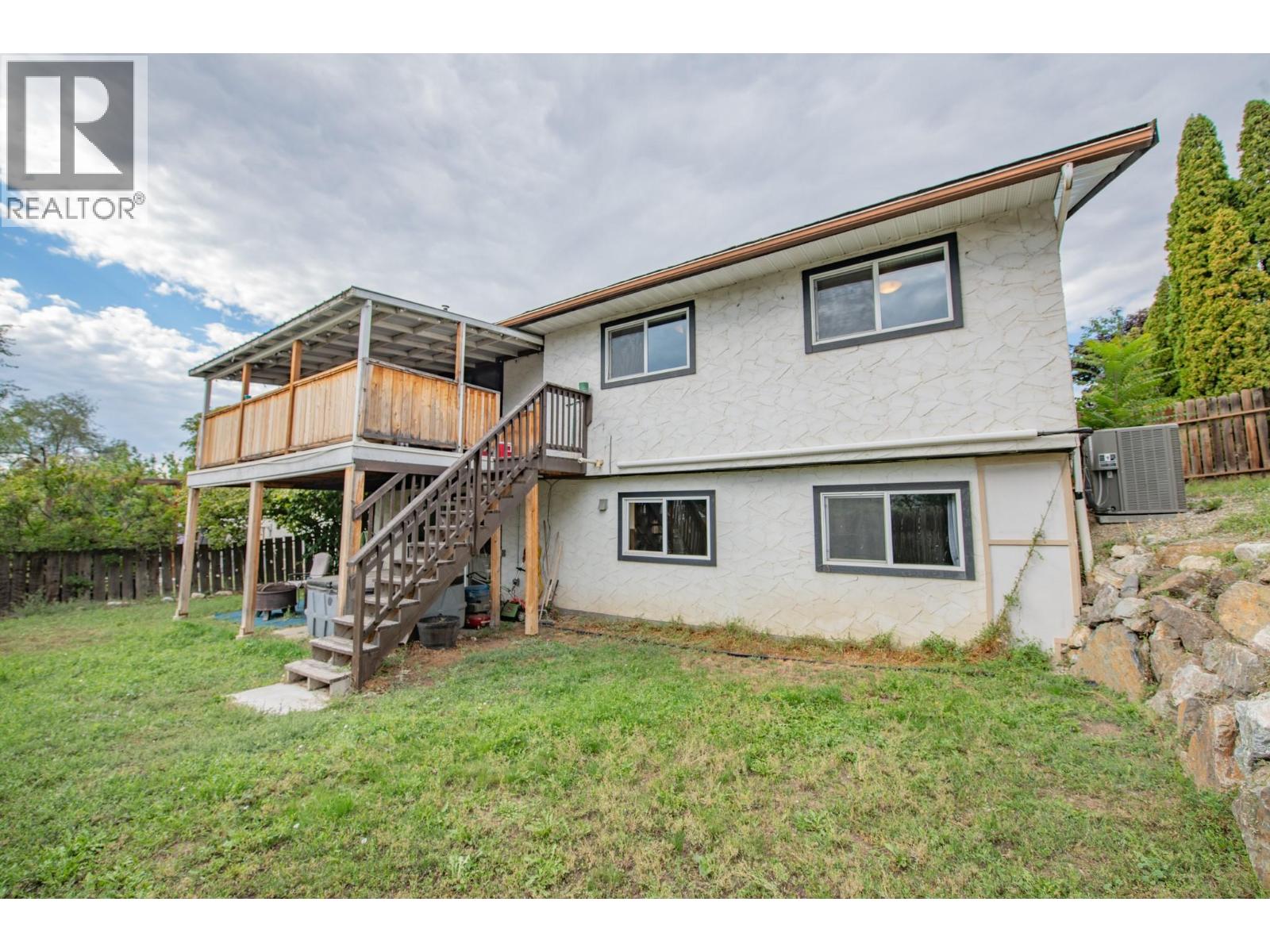 2104 20 Avenue, Vernon, British Columbia  V1T 7J6 - Photo 32 - 10400359