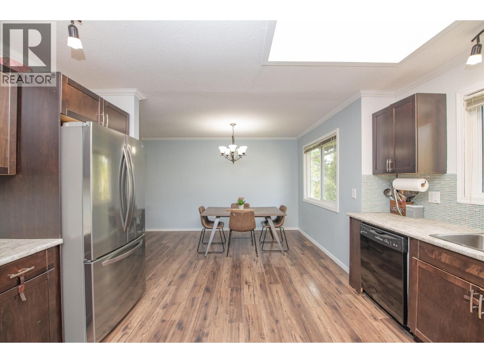 2104 20 Avenue, Vernon, British Columbia  V1T 7J6 - Photo 5 - 10400359