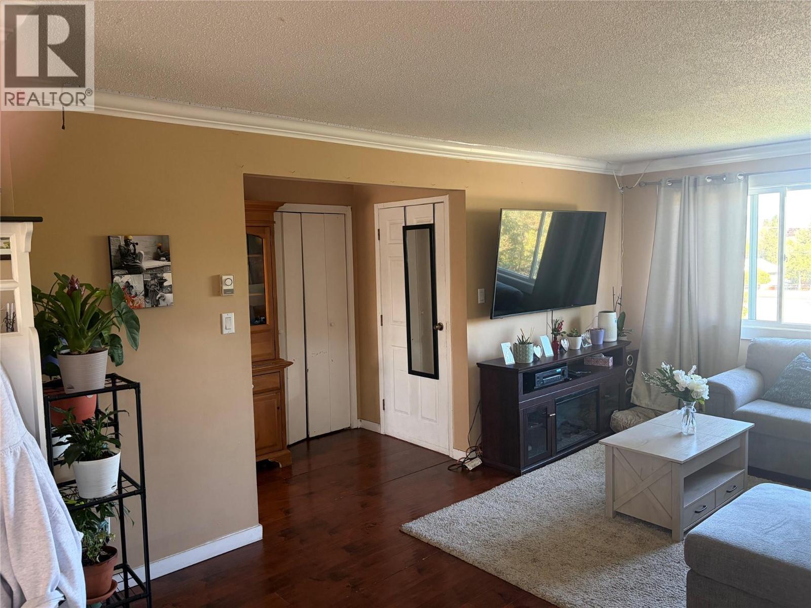 737 Ontario Street, Penticton, British Columbia  V2A 4S4 - Photo 11 - 10400051