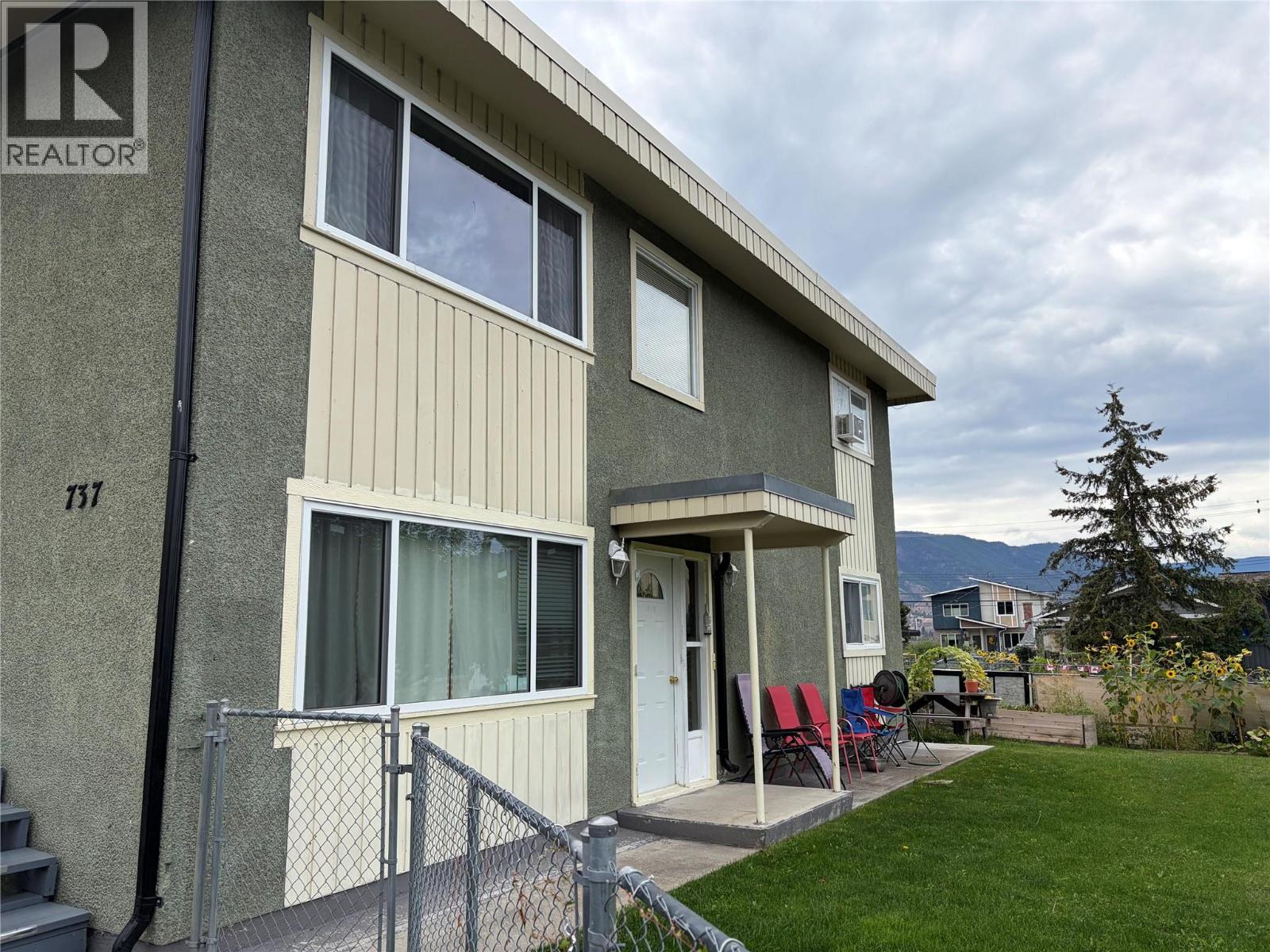 737 Ontario Street, Penticton, British Columbia  V2A 4S4 - Photo 2 - 10400051