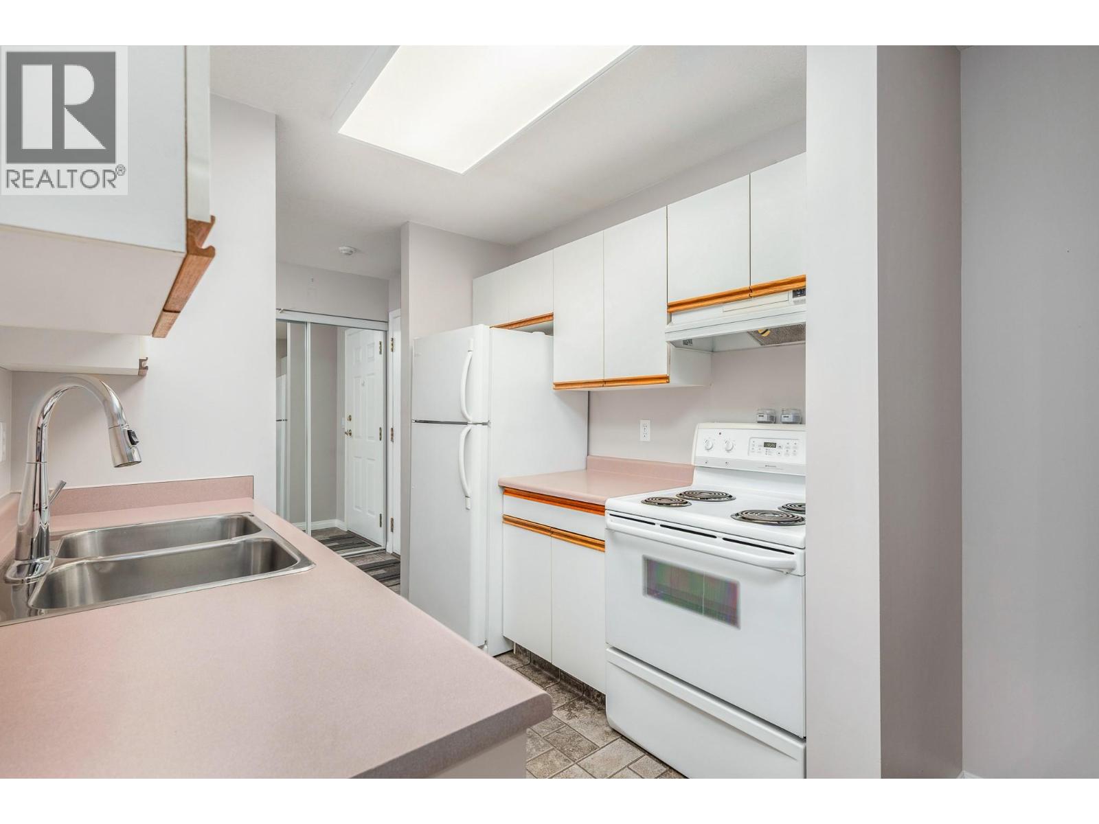 3609 30 Avenue Unit# 208, Vernon, British Columbia  V1T 2E6 - Photo 12 - 10399560