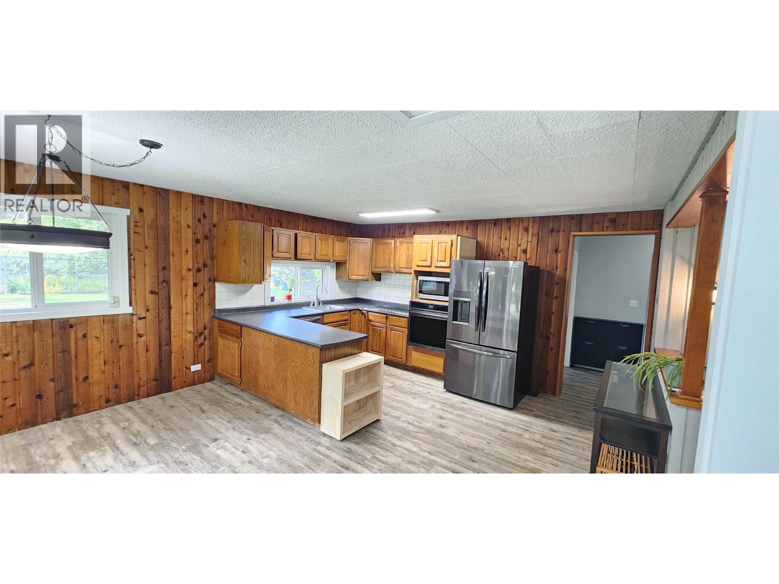 610 Gilpin Road, Grand Forks, British Columbia  V0H 1H9 - Photo 12 - 10400109