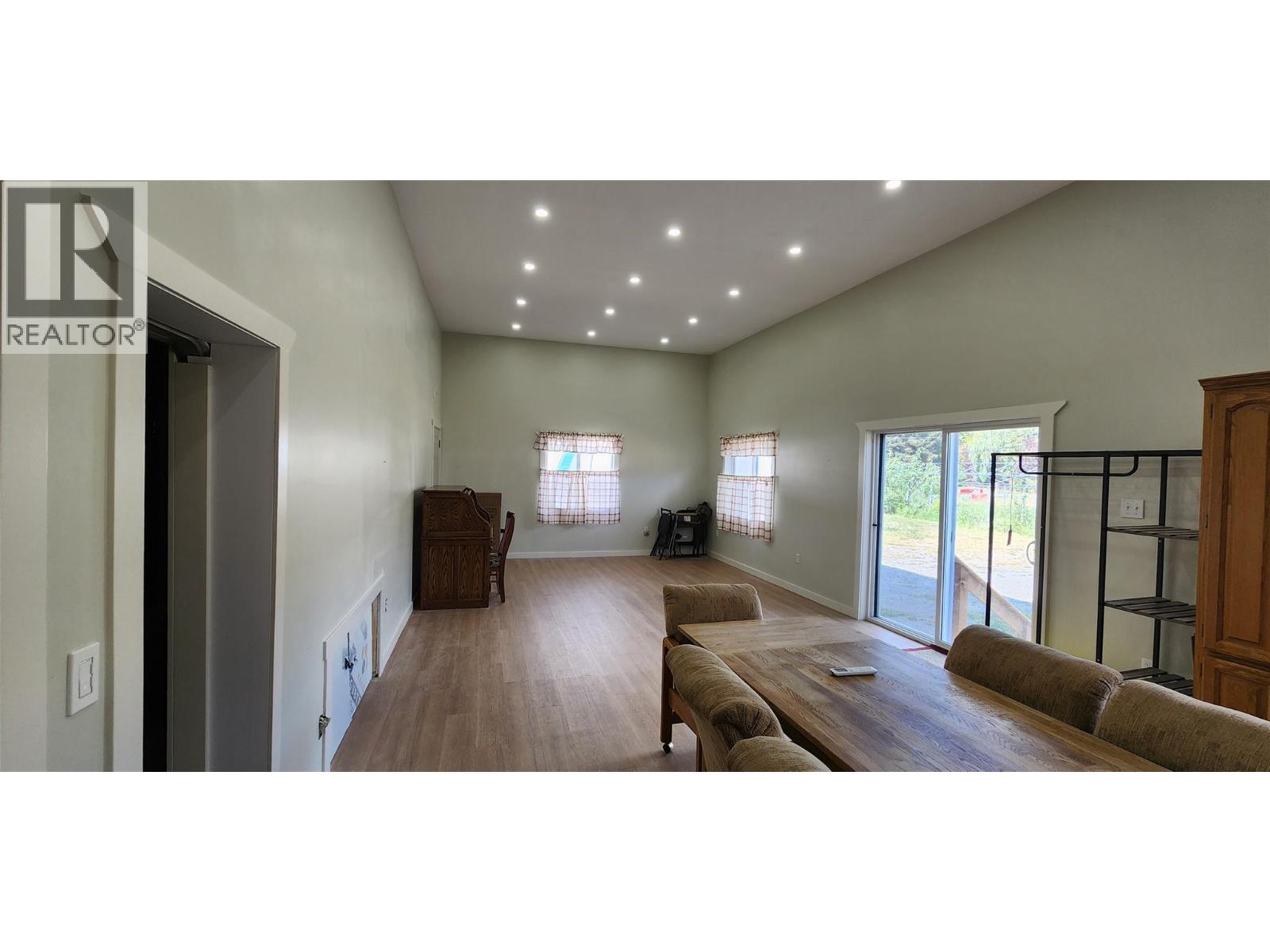 610 Gilpin Road, Grand Forks, British Columbia  V0H 1H9 - Photo 40 - 10400109