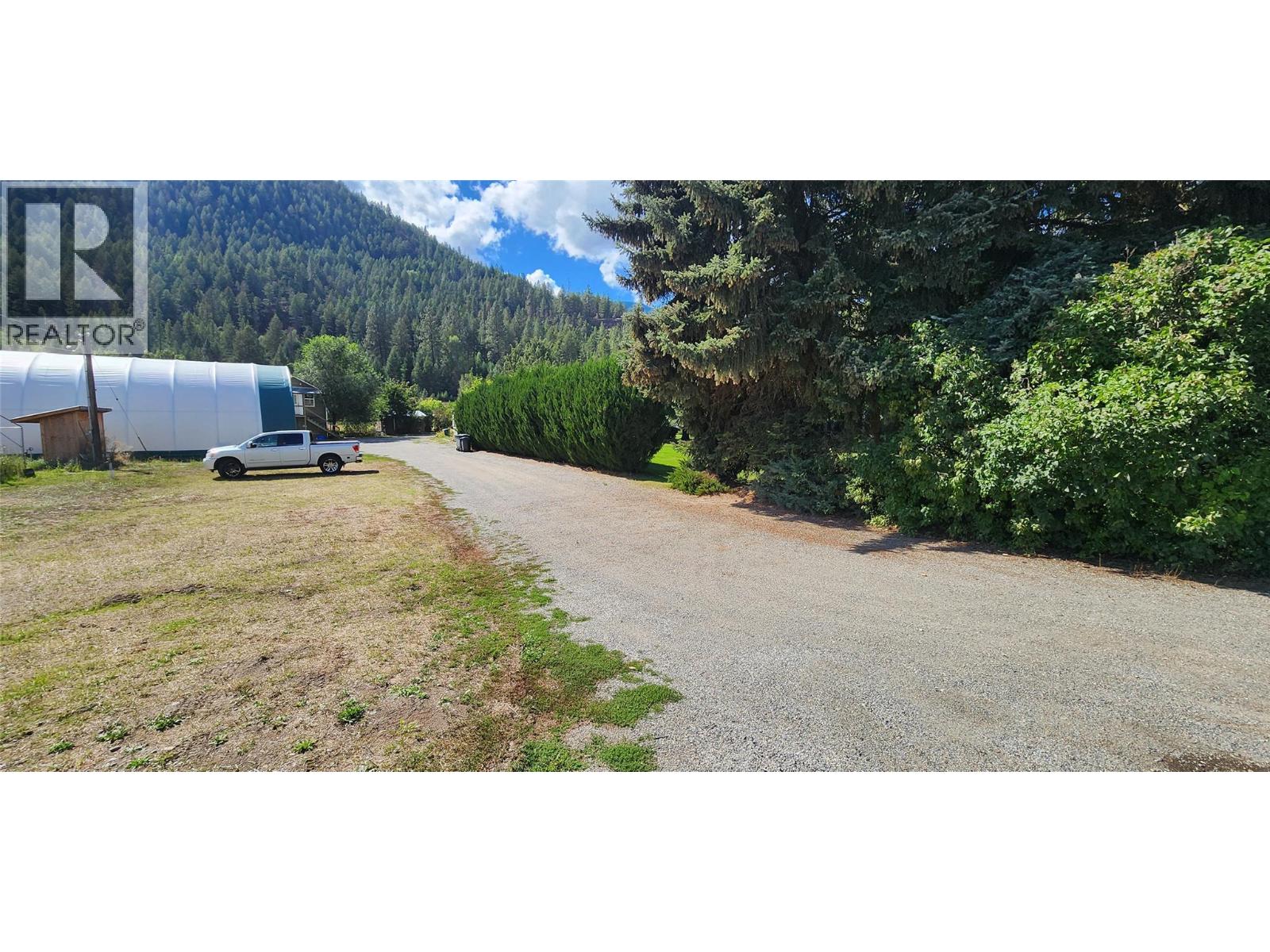 610 Gilpin Road, Grand Forks, British Columbia  V0H 1H9 - Photo 5 - 10400109