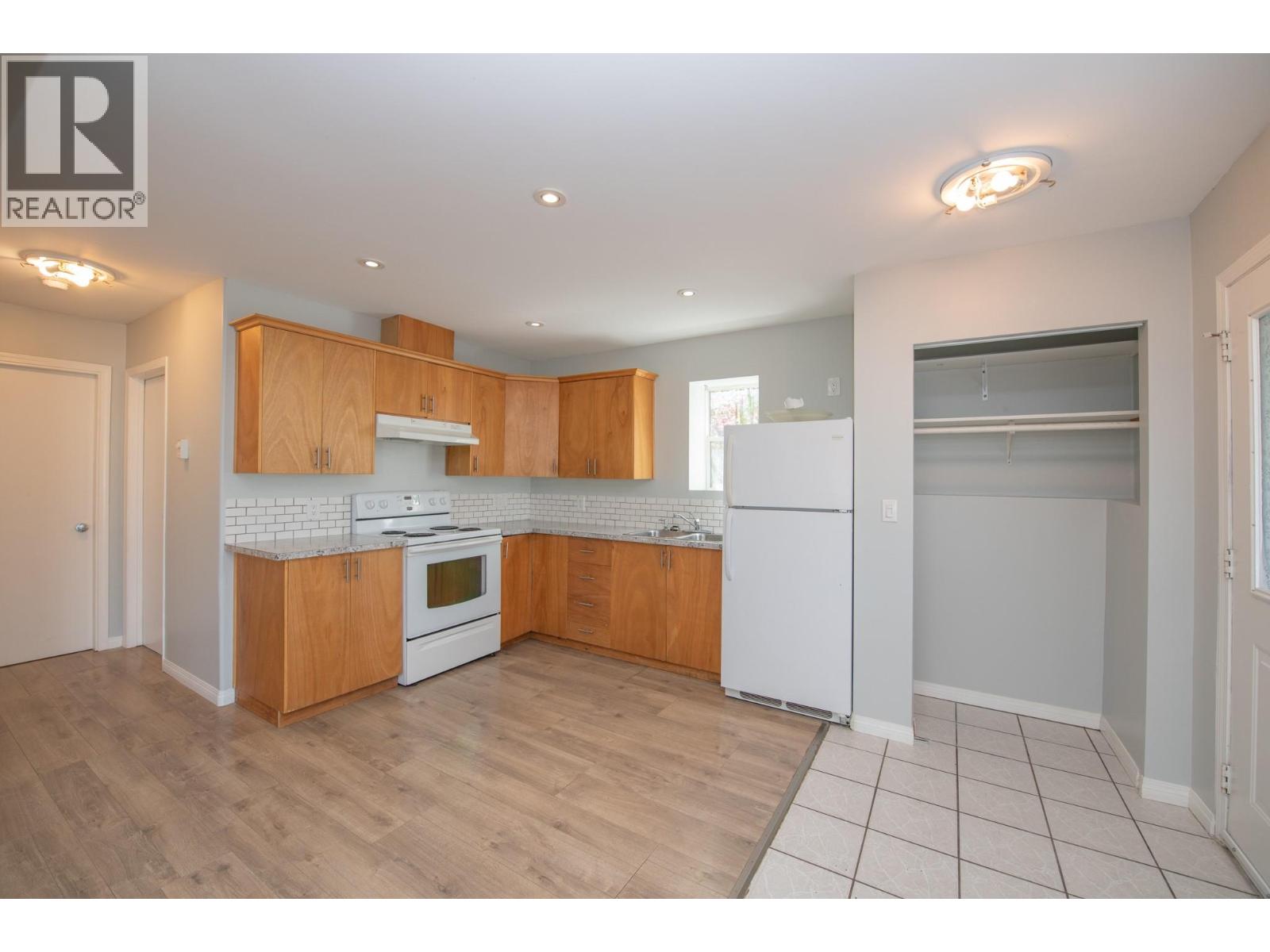3908 Pleasant Valley Road, Vernon, British Columbia  V1T 4M2 - Photo 12 - 10400417