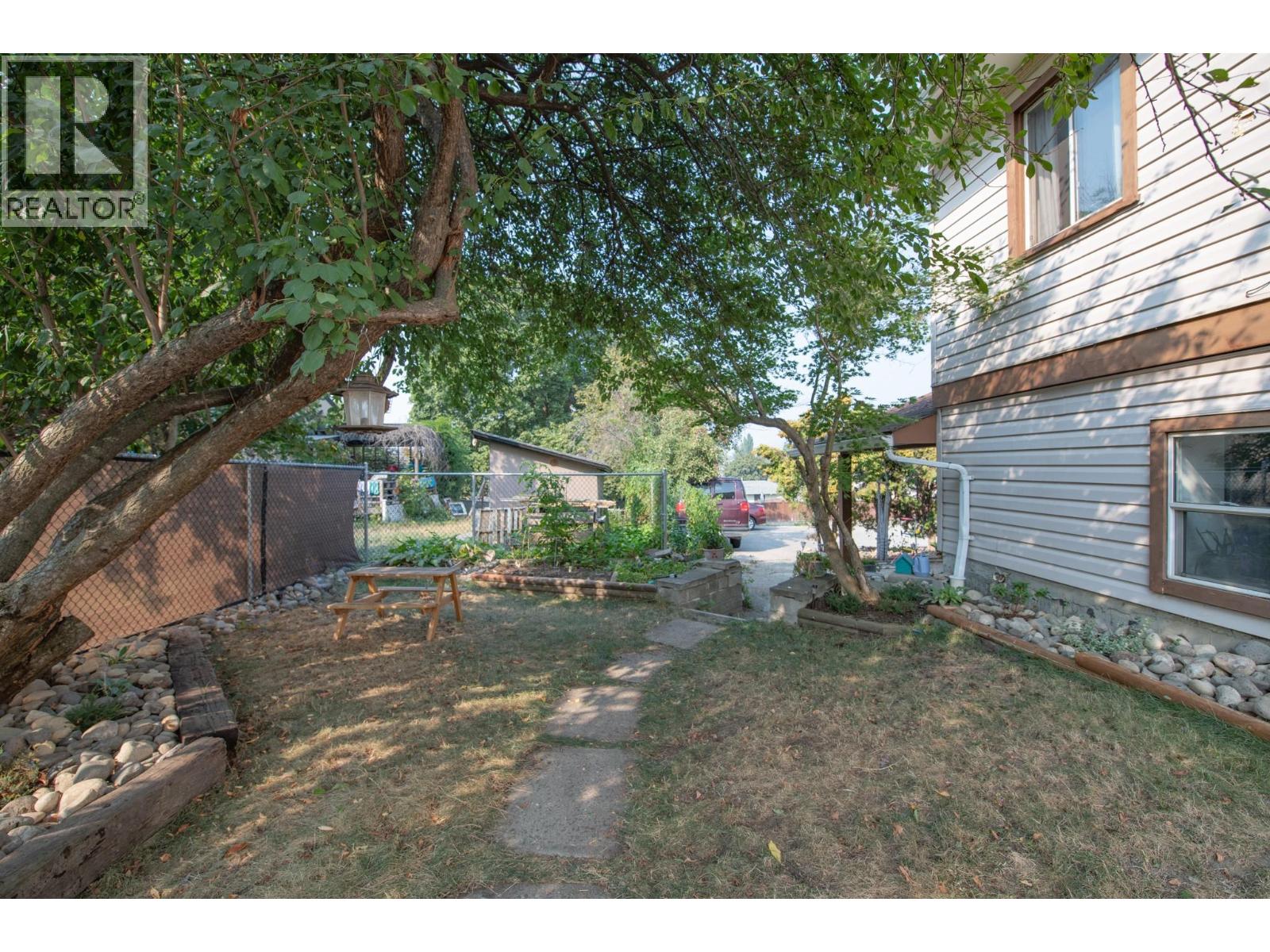 3908 Pleasant Valley Road, Vernon, British Columbia  V1T 4M2 - Photo 30 - 10400417