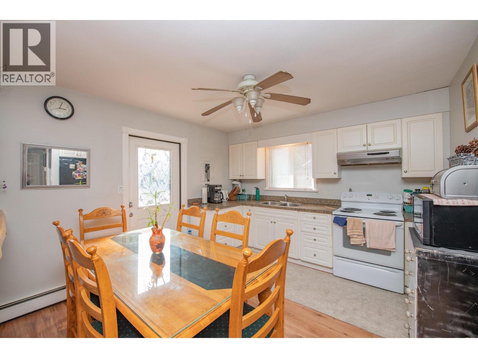 3908 Pleasant Valley Road, Vernon, British Columbia  V1T 4M2 - Photo 38 - 10400417