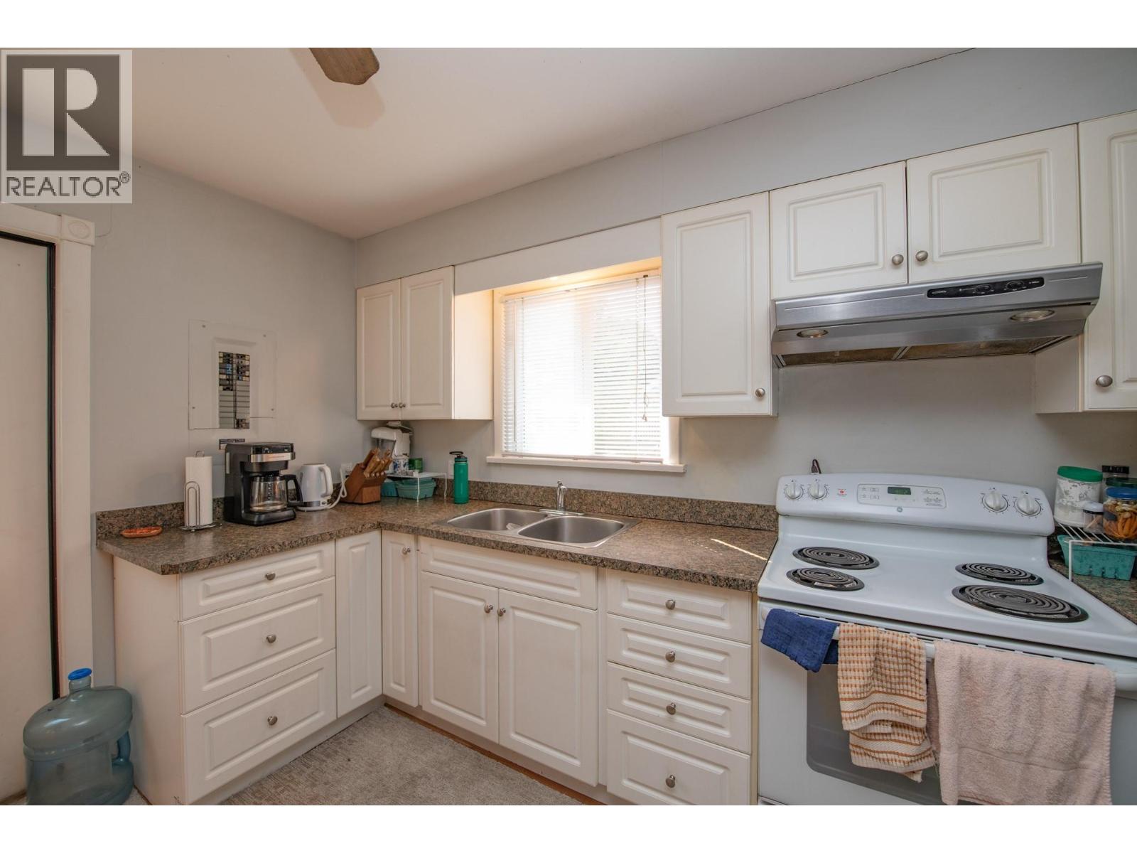 3908 Pleasant Valley Road, Vernon, British Columbia  V1T 4M2 - Photo 40 - 10400417