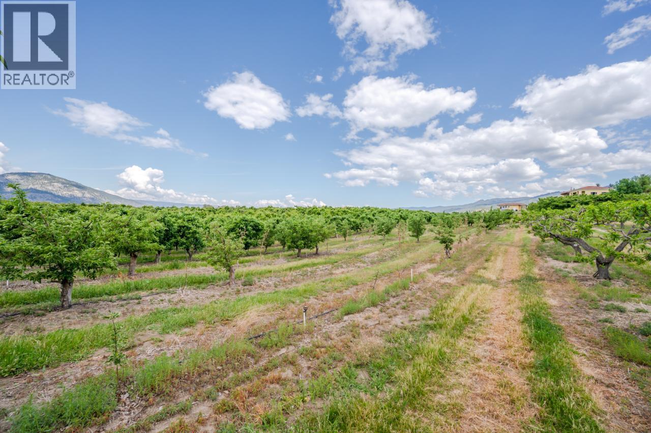 150 Upper Bench Road N, Penticton, British Columbia  V2A 8T4 - Photo 6 - 10399328