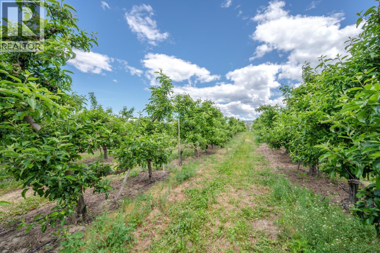 150 Upper Bench Road N, Penticton, British Columbia  V2A 8T4 - Photo 7 - 10399328