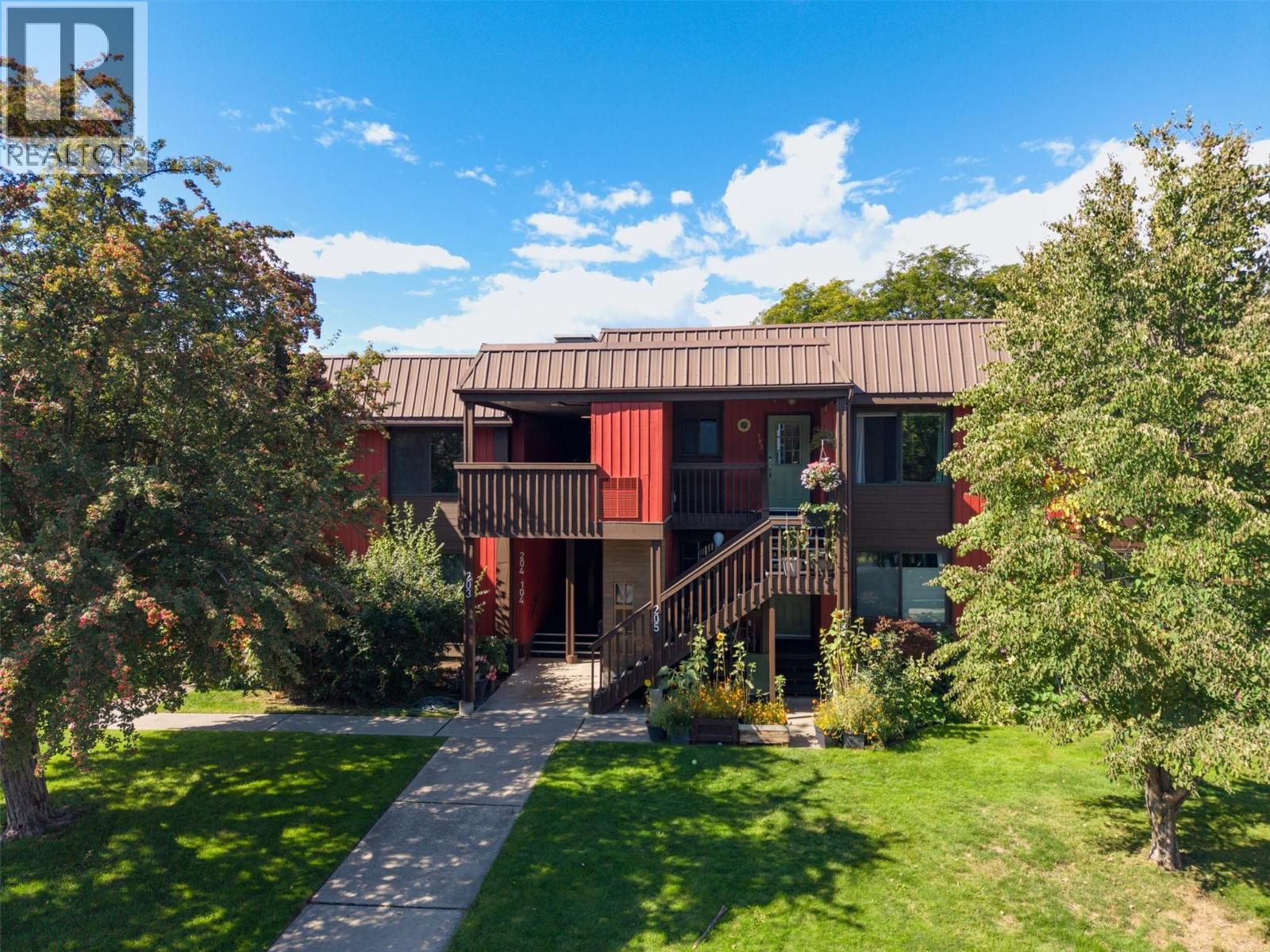 1870 Parkinson Way Unit# 205, Kelowna, British Columbia  V1Y 8C9 - Photo 2 - 10400420