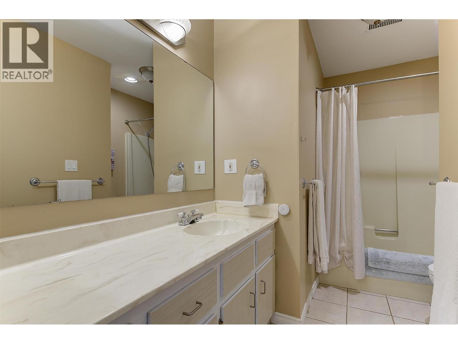 1870 Parkinson Way Unit# 205, Kelowna, British Columbia  V1Y 8C9 - Photo 29 - 10400420