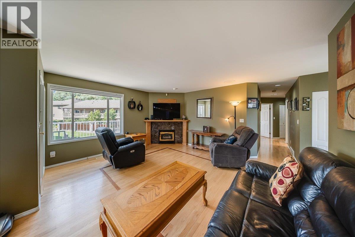 7200 Wright Way, Trail, British Columbia  V1R 4X6 - Photo 10 - 10400373