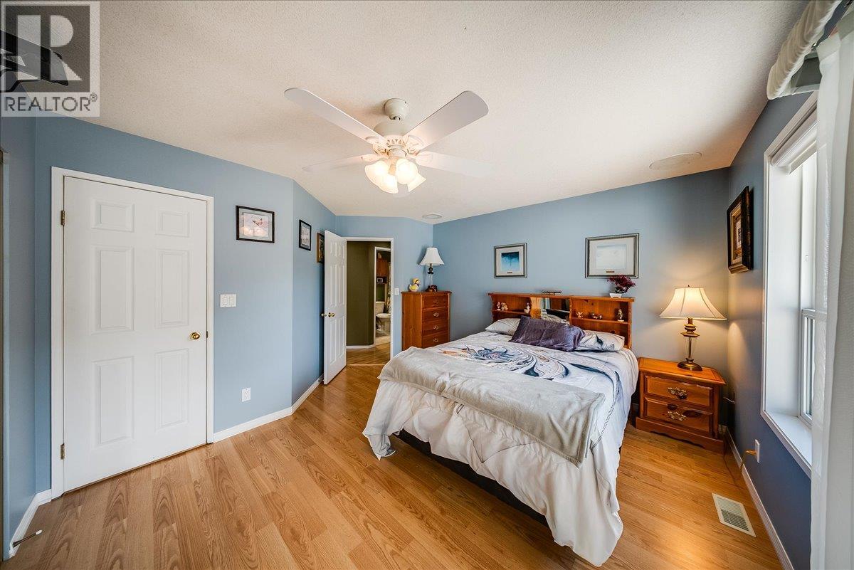 7200 Wright Way, Trail, British Columbia  V1R 4X6 - Photo 20 - 10400373