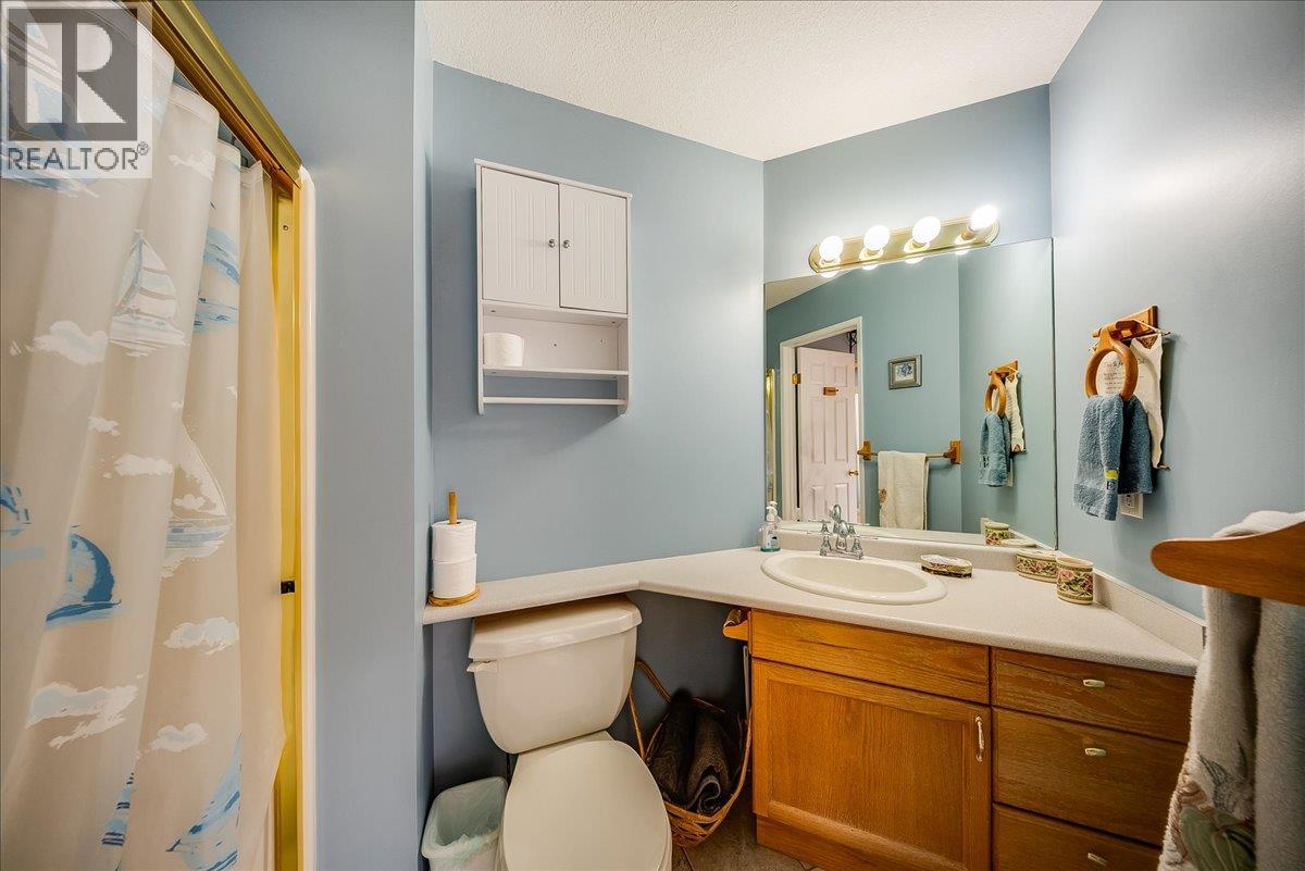 7200 Wright Way, Trail, British Columbia  V1R 4X6 - Photo 21 - 10400373