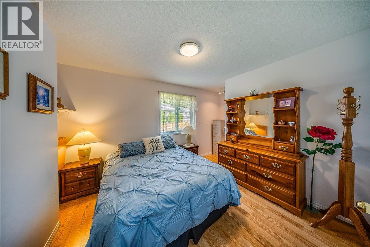 7200 Wright Way, Trail, British Columbia  V1R 4X6 - Photo 23 - 10400373