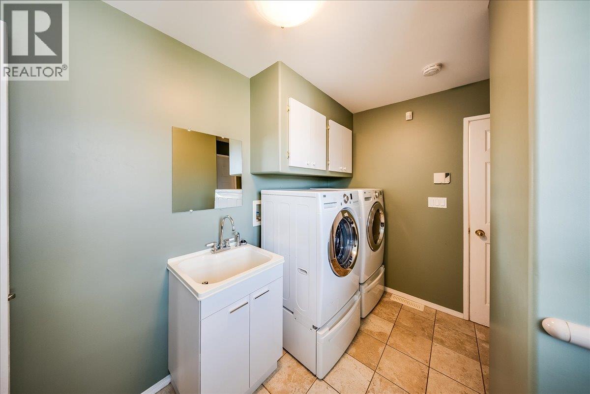 7200 Wright Way, Trail, British Columbia  V1R 4X6 - Photo 25 - 10400373