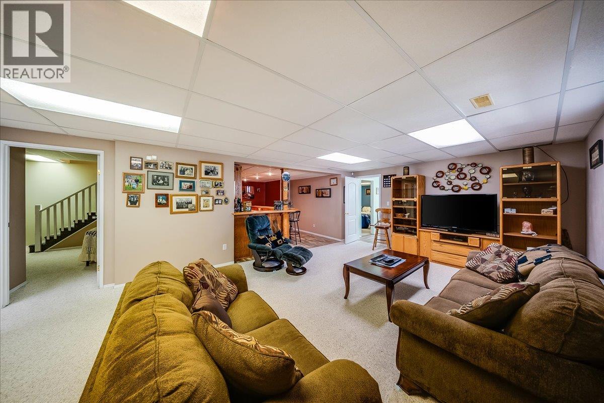 7200 Wright Way, Trail, British Columbia  V1R 4X6 - Photo 28 - 10400373