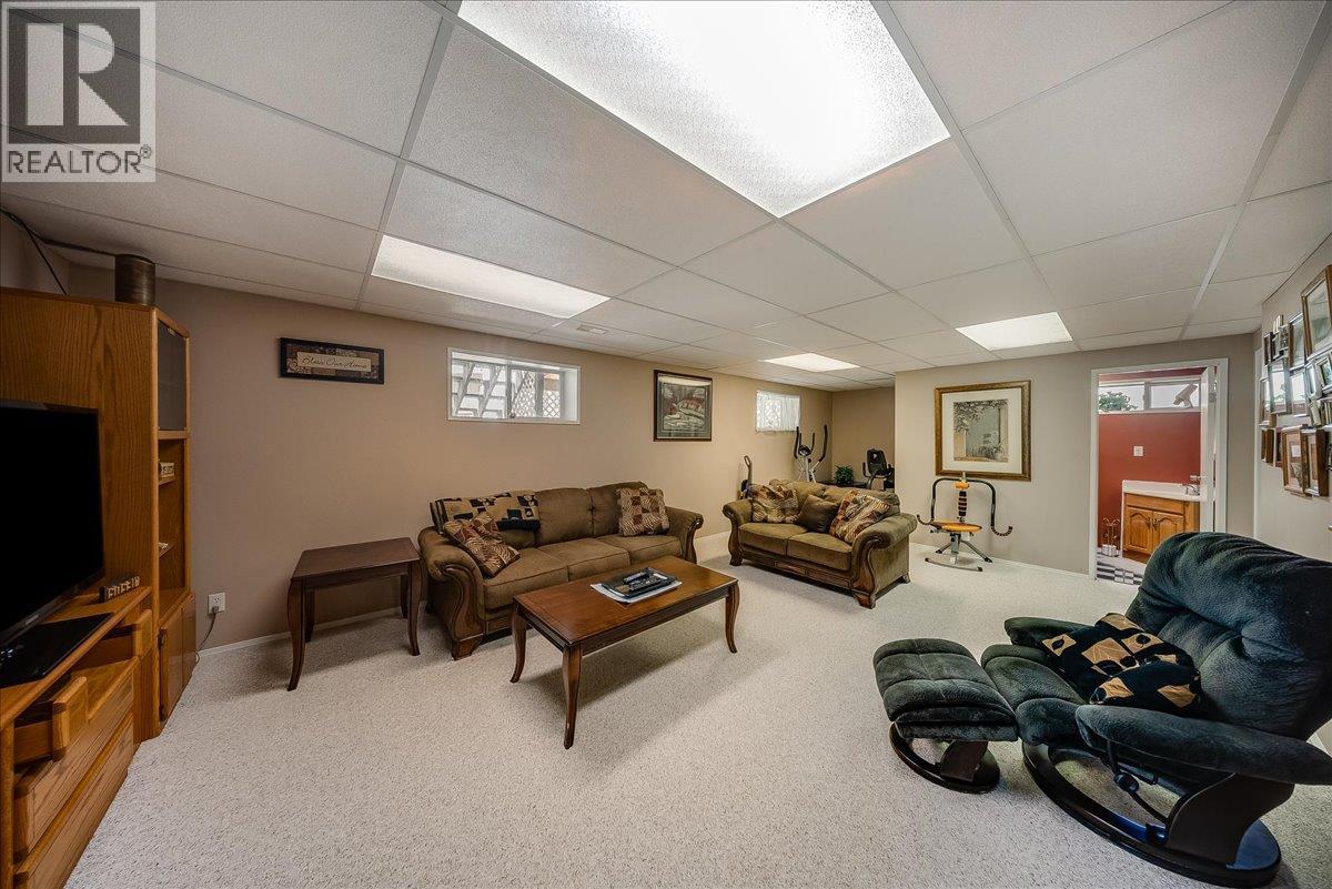 7200 Wright Way, Trail, British Columbia  V1R 4X6 - Photo 29 - 10400373