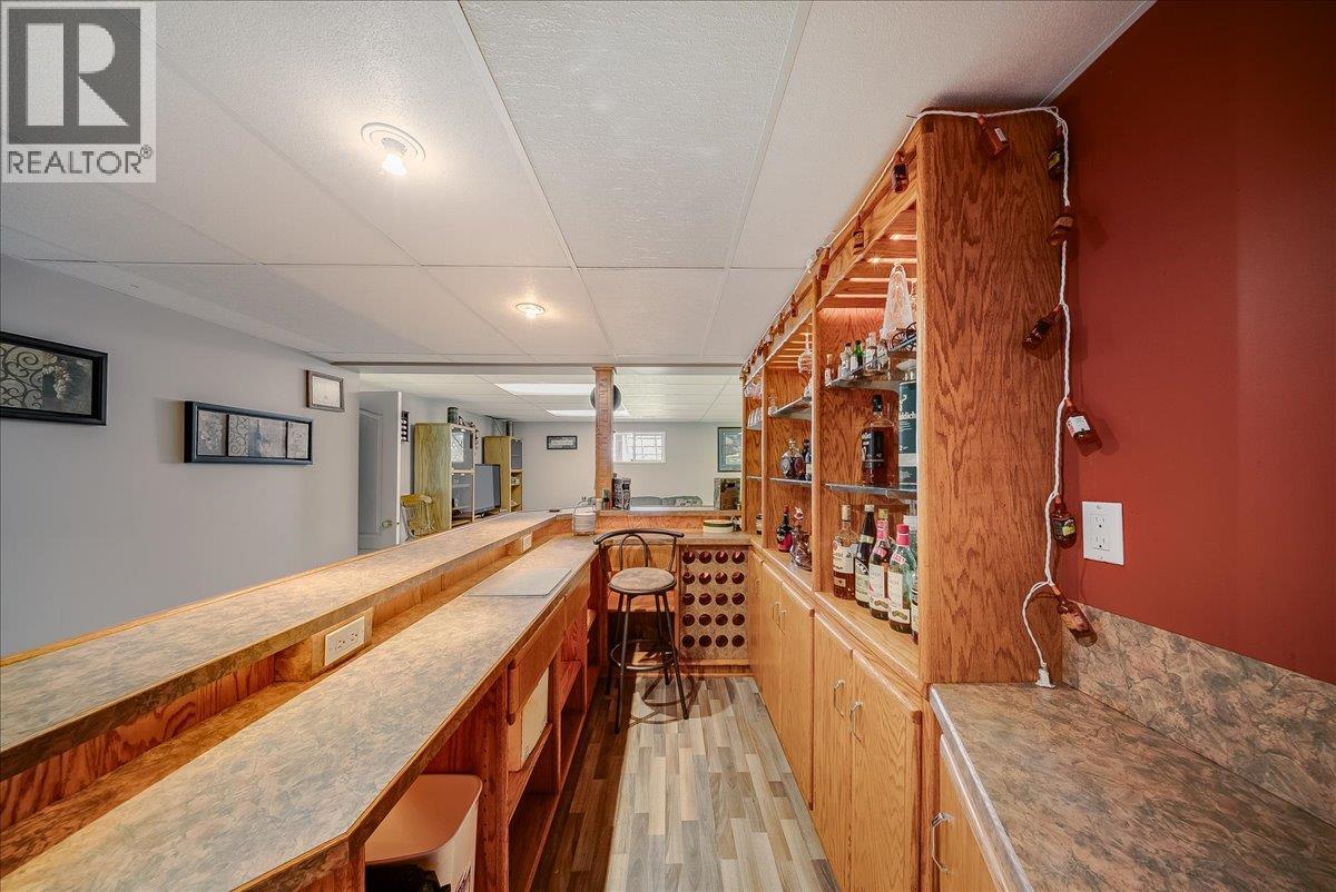 7200 Wright Way, Trail, British Columbia  V1R 4X6 - Photo 32 - 10400373