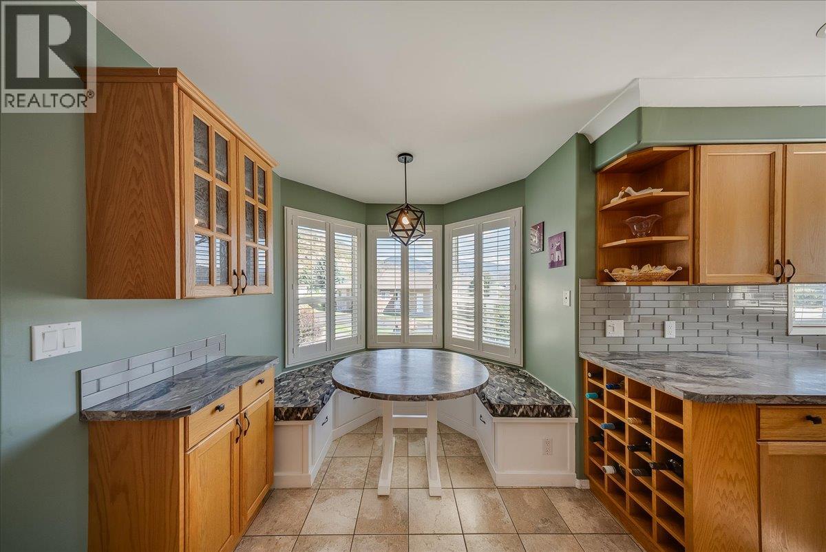 7200 Wright Way, Trail, British Columbia  V1R 4X6 - Photo 4 - 10400373