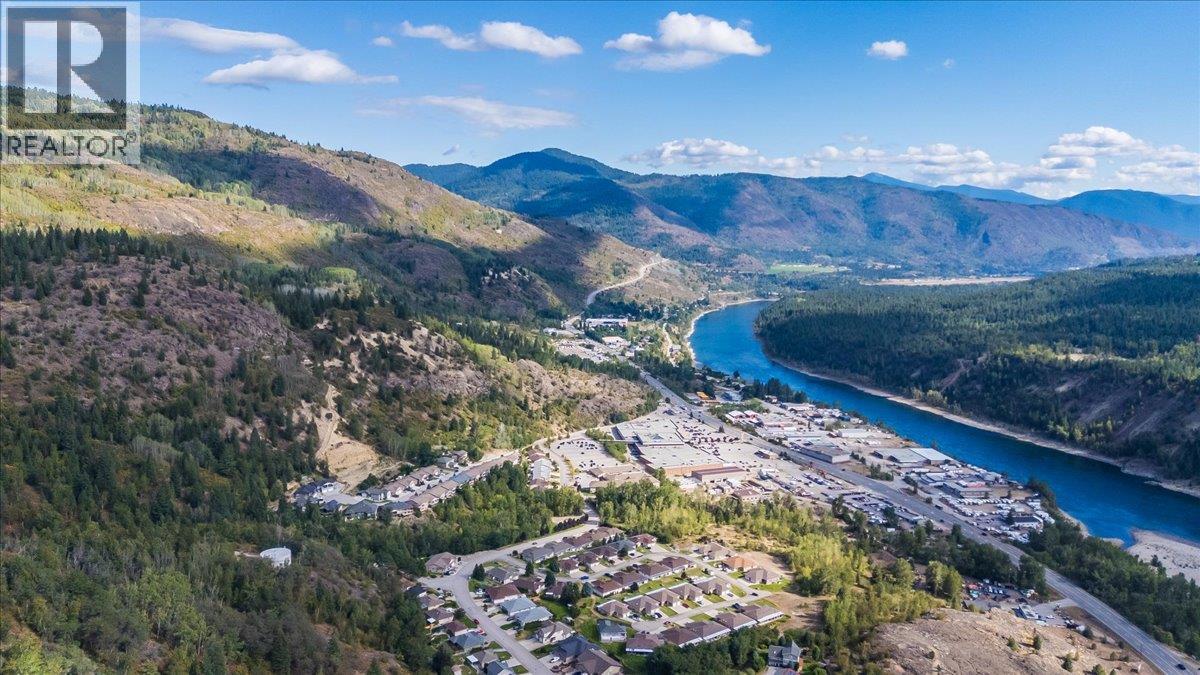 7200 Wright Way, Trail, British Columbia  V1R 4X6 - Photo 52 - 10400373