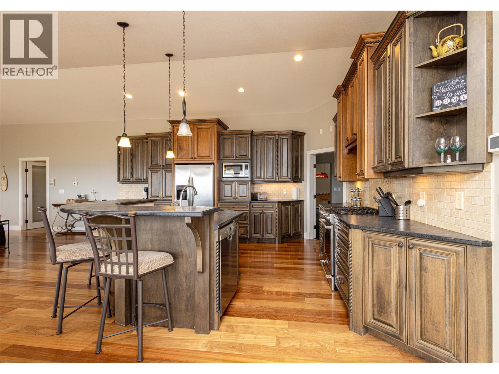 3510 Gates Road, West Kelowna, British Columbia  V4T 1A2 - Photo 3 - 10400329