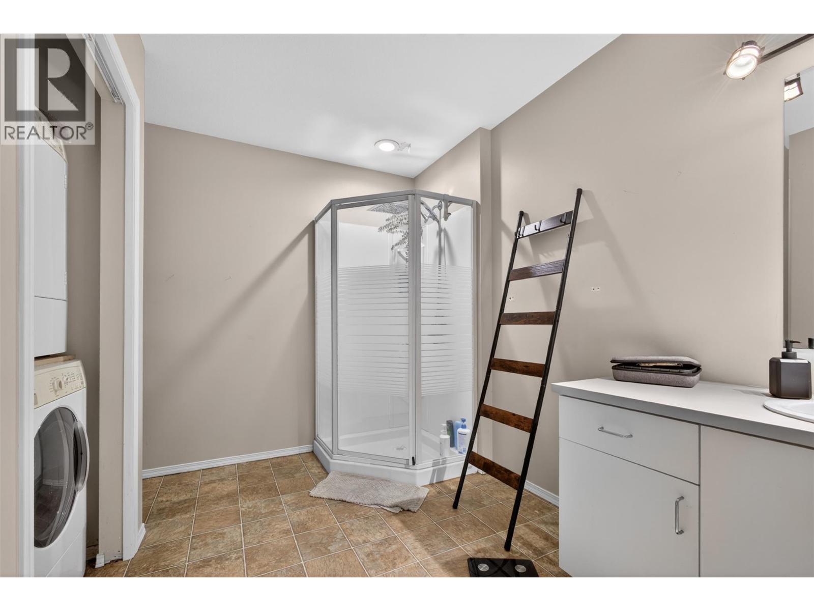 3510 Gates Road, West Kelowna, British Columbia  V4T 1A2 - Photo 38 - 10400329