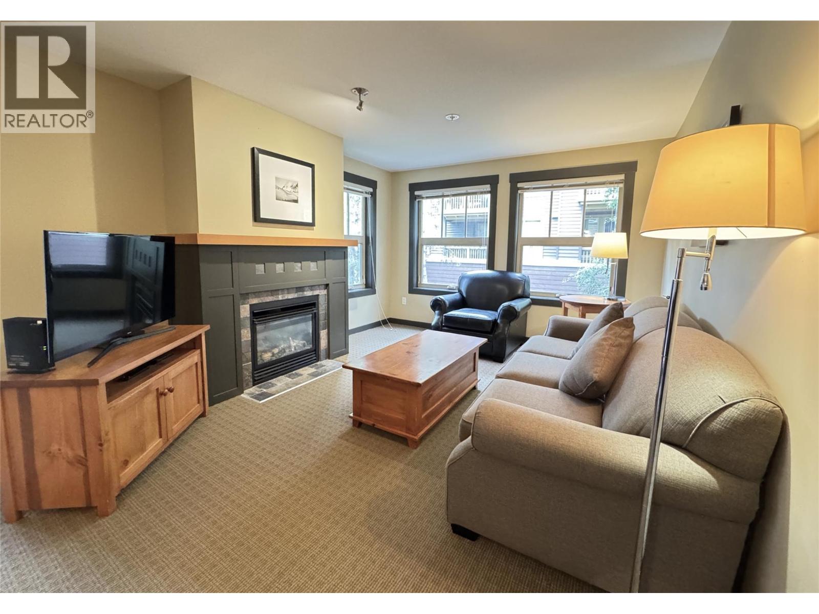 2064 Summit Drive Unit# 211, Panorama, British Columbia  V0A 1T0 - Photo 1 - 10398879