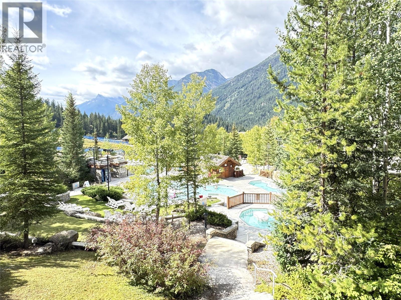 2064 Summit Drive Unit# 211, Panorama, British Columbia  V0A 1T0 - Photo 32 - 10398879