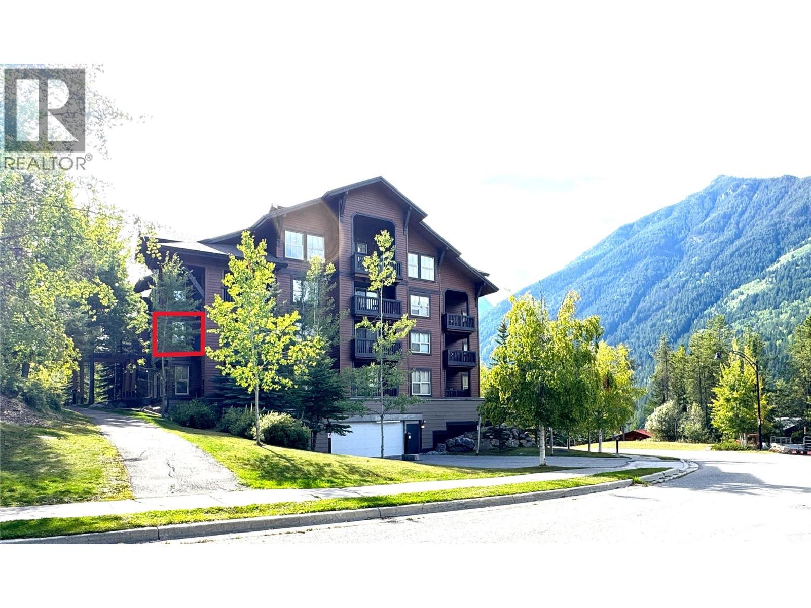 2064 Summit Drive Unit# 211, Panorama, British Columbia  V0A 1T0 - Photo 36 - 10398879