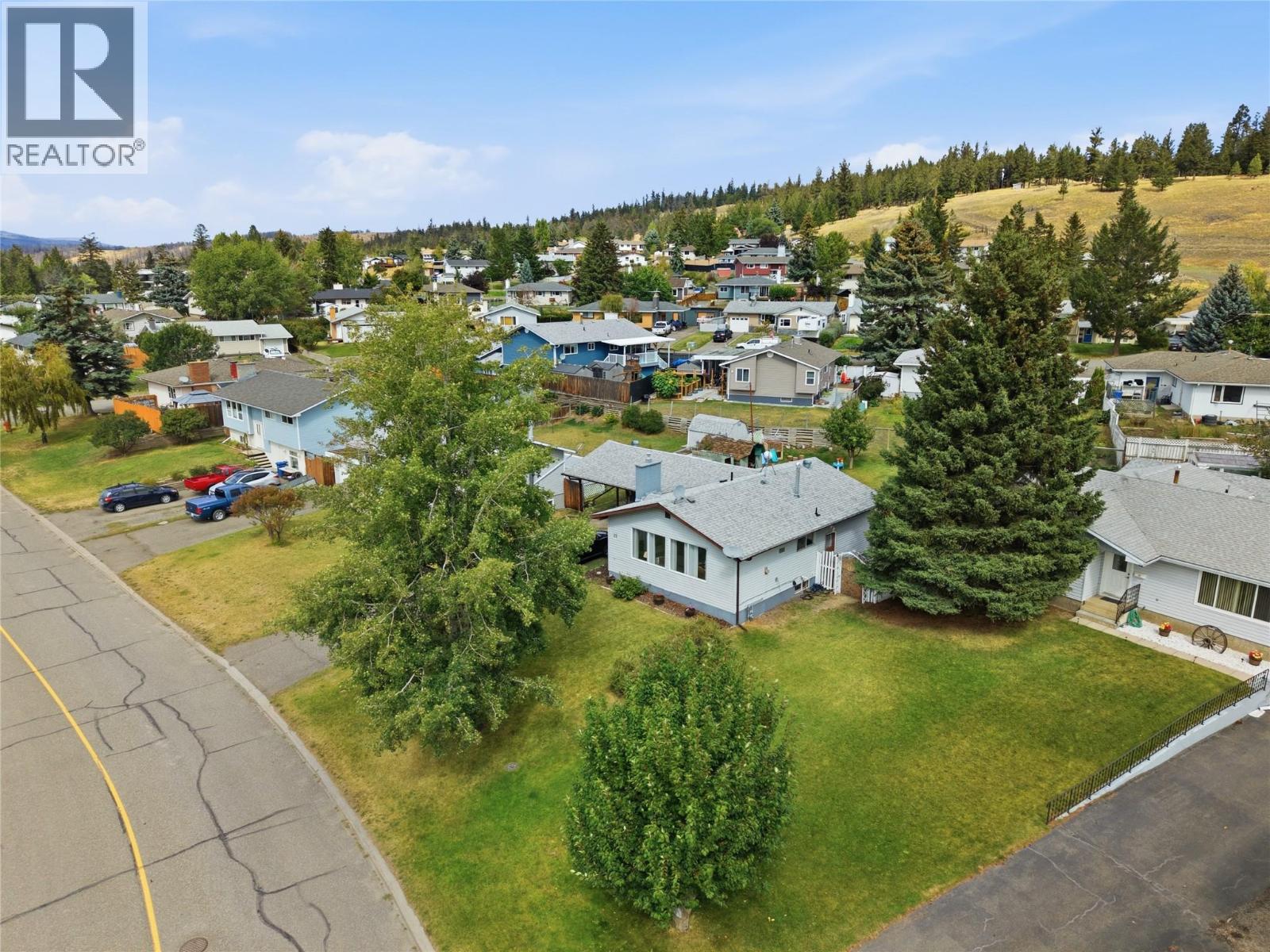 15 Galena Avenue, Logan Lake, British Columbia  V0K 1W0 - Photo 2 - 10400454