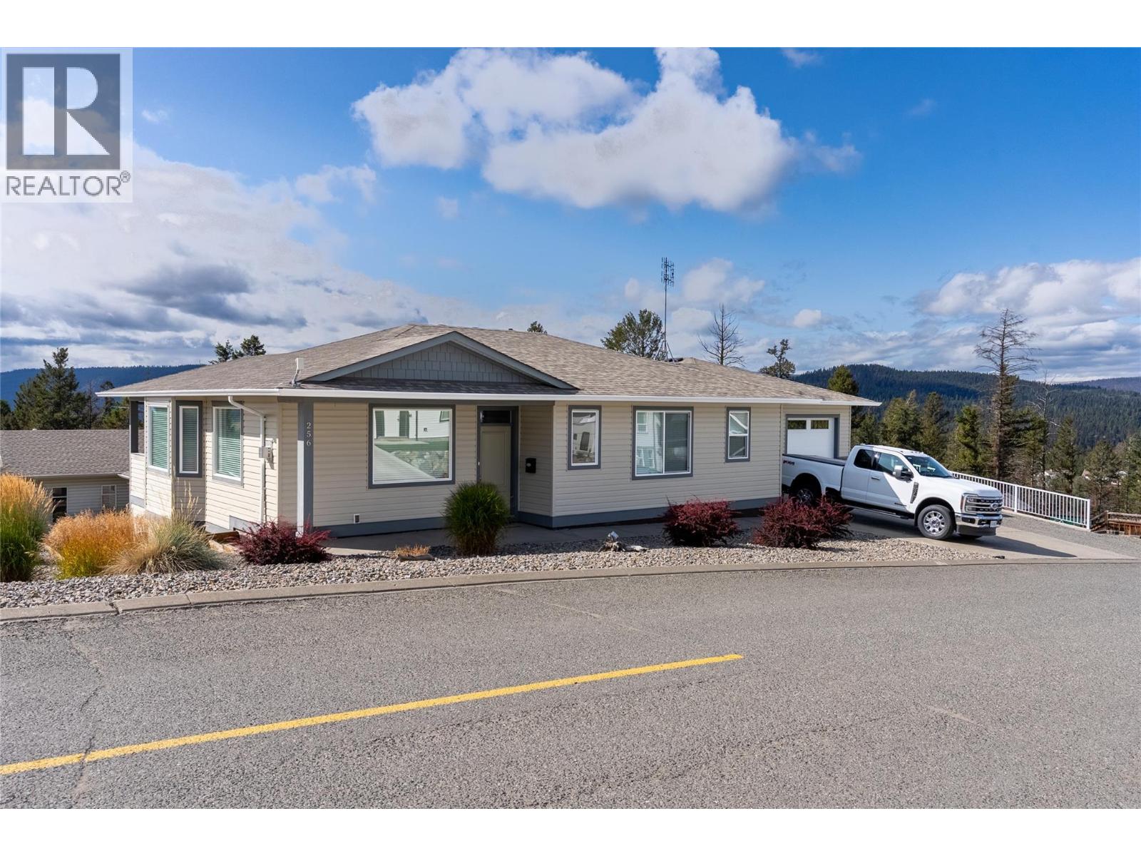 256 Calcite Drive, Logan Lake, British Columbia  V0K 1W0 - Photo 1 - 10400037