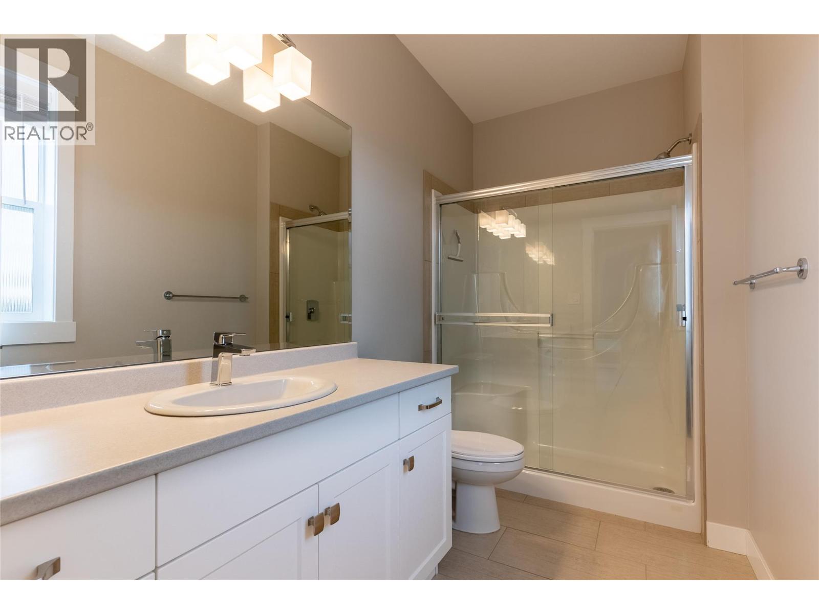 256 Calcite Drive, Logan Lake, British Columbia  V0K 1W0 - Photo 14 - 10400037